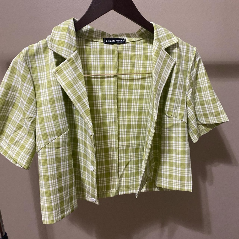 Green Cropped Button Up ★